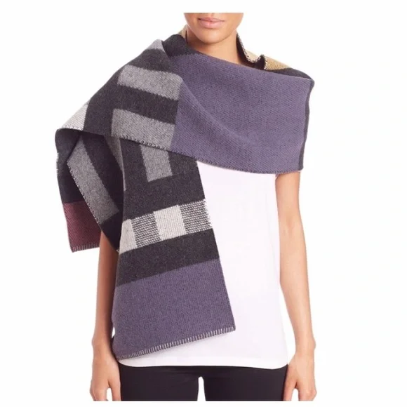 Burberry check mega Scarf. - Picture 3 of 4